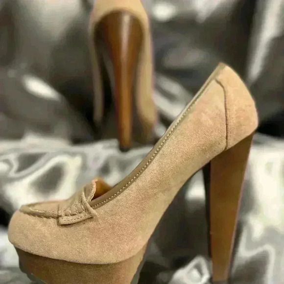 🆕 Women’s Faux suede heels - Picture 2 of 15